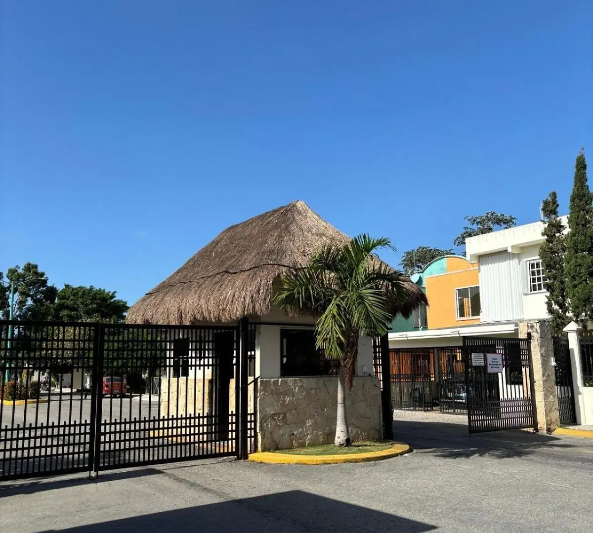 Maison De 3 Chambres Pres De La Mer Playa del Carmen 0*,  México